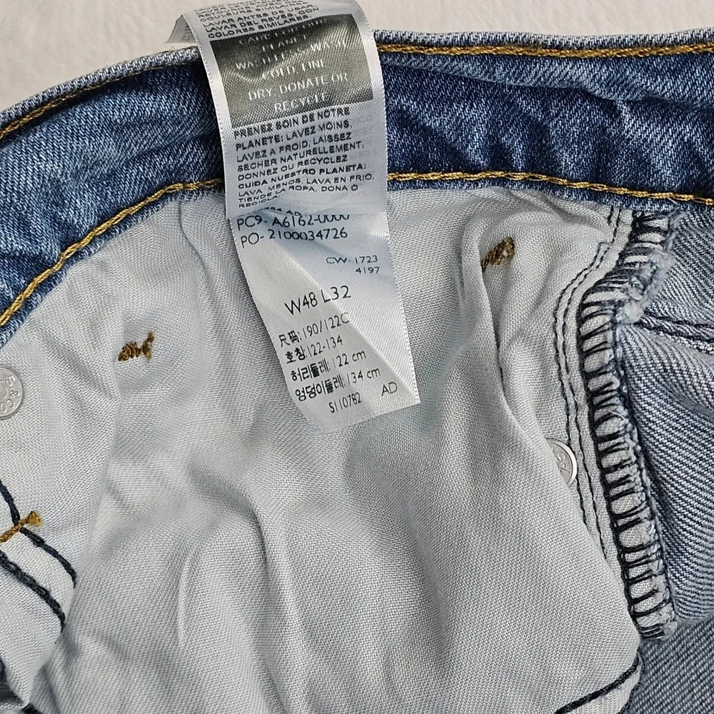 Signature Levi Strauss Mens 48x31‎ Blue Light Wash Loose Fit Jeans Denim New